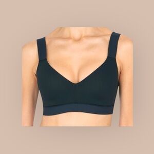 Natori Solstice Asymmetrical Cropped Sports‎ Bra Tank Black MEDIUM NEW